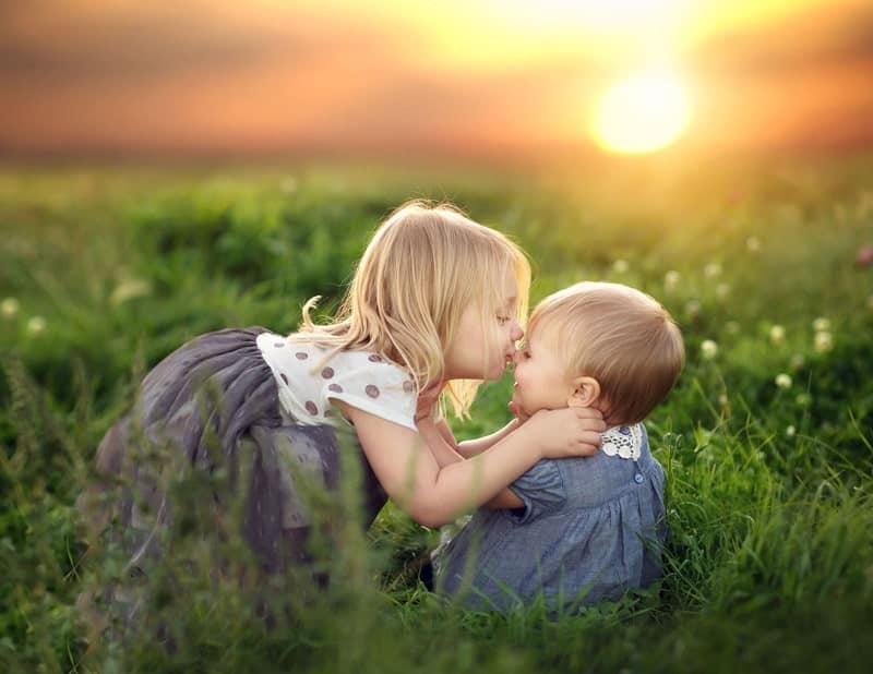 Tên con gái nền mềm mại, nhẹ nhàng