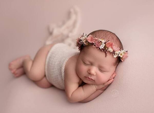 Tên độc đáo cho con gái sinh tháng 6 để cuộc đời suôn sẻ hơn